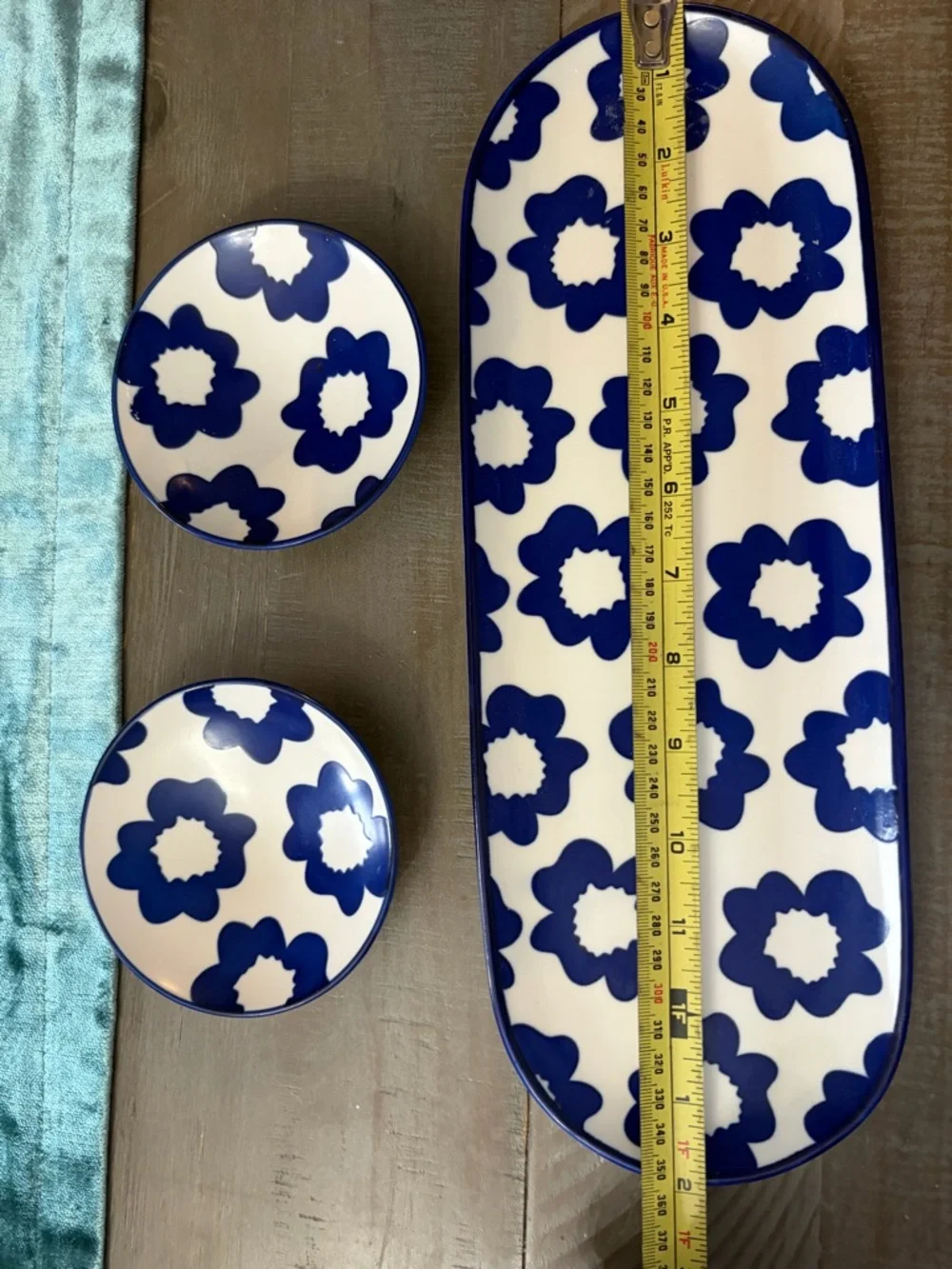 Blue Floral Ceramic Serving Platter with Two Matching Dipping Bowls - Picture 4 of 4